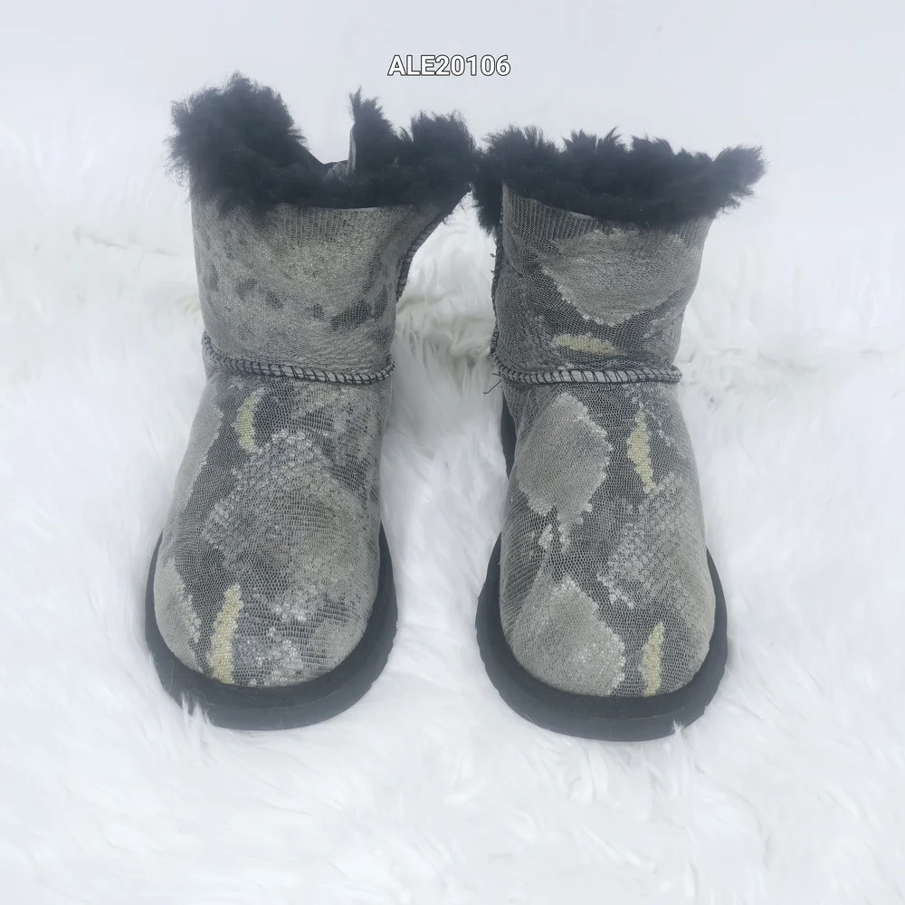 UGG Australia Women's Mini Bailey Bow Snake boots, size 7. - Picture 3 of 13